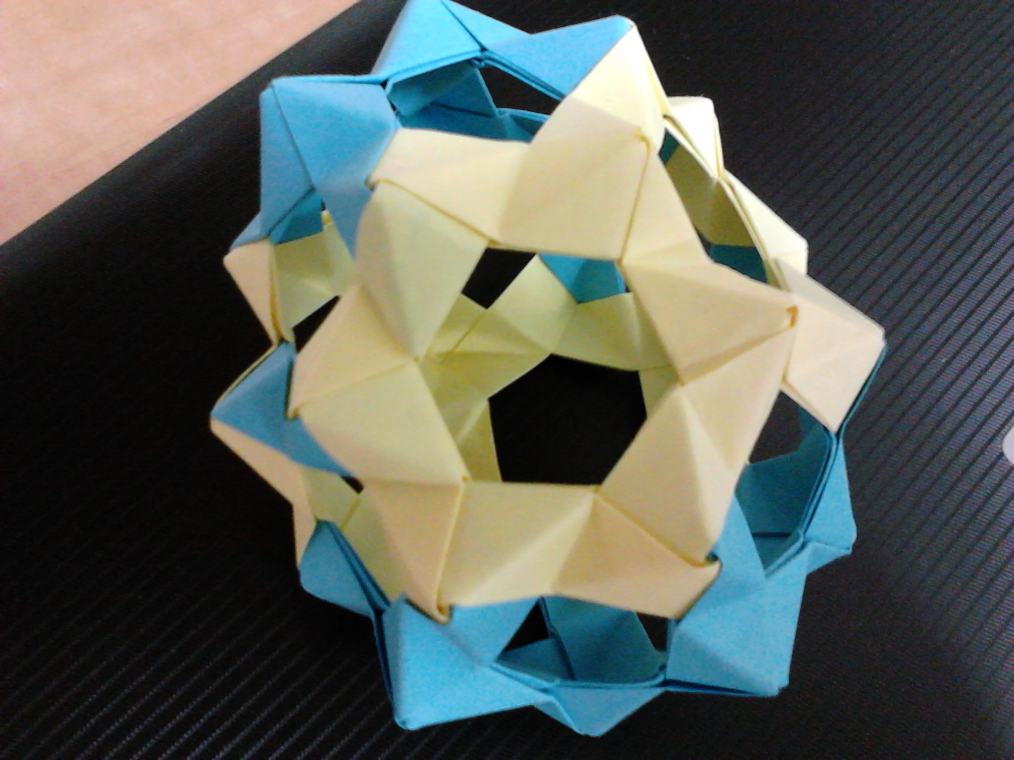 Fullerene, 4 hexagons